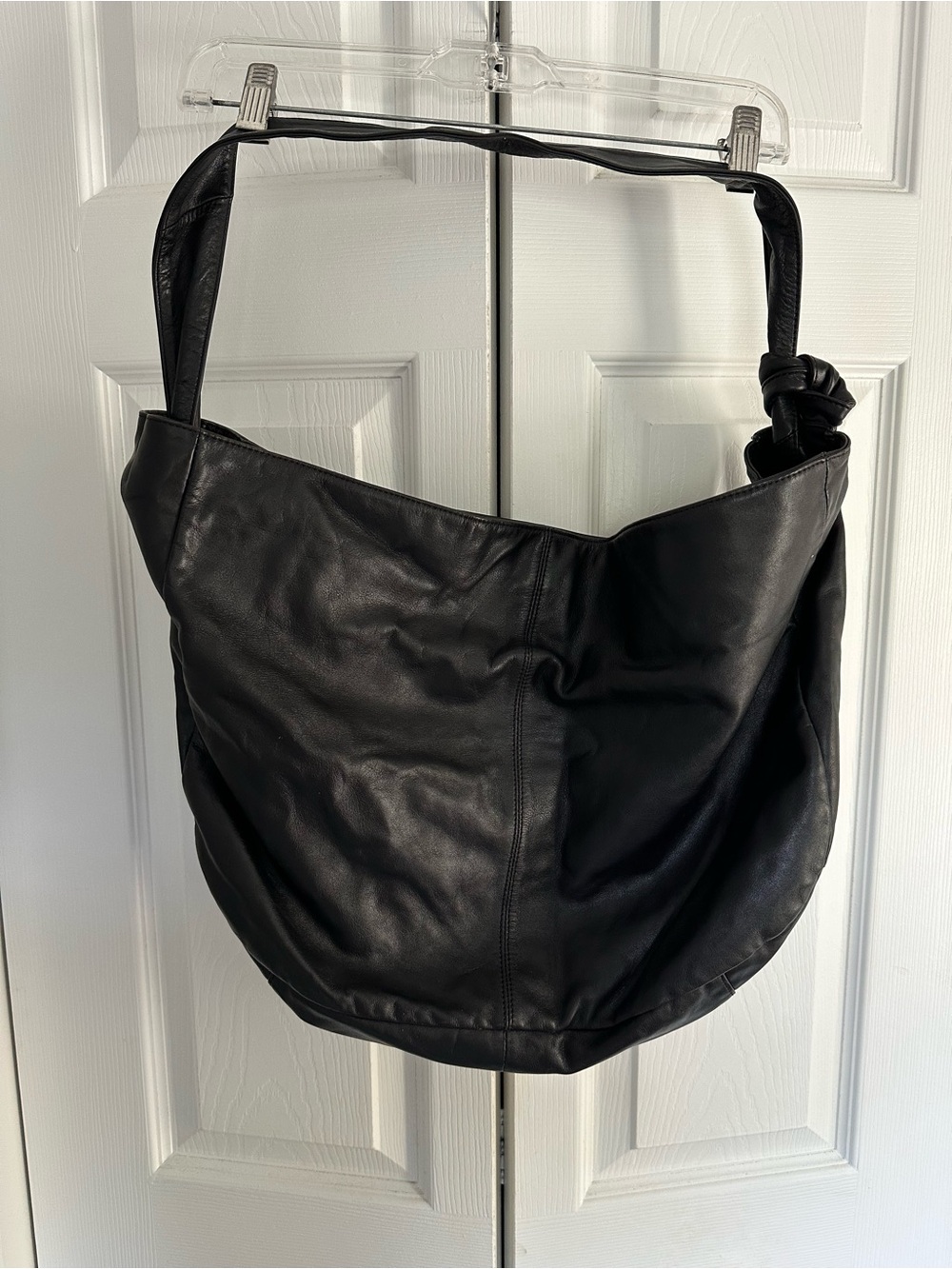 Garnet Hill Black Leather Shoulder Bag Magnetic Clasp Knotted Strap